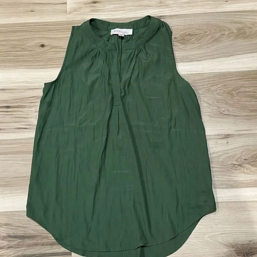 Philosophy Green Sleeveless Silky Tank Top Women’s Medium